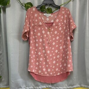 Tempted Hearts Blush Geometric Blouse